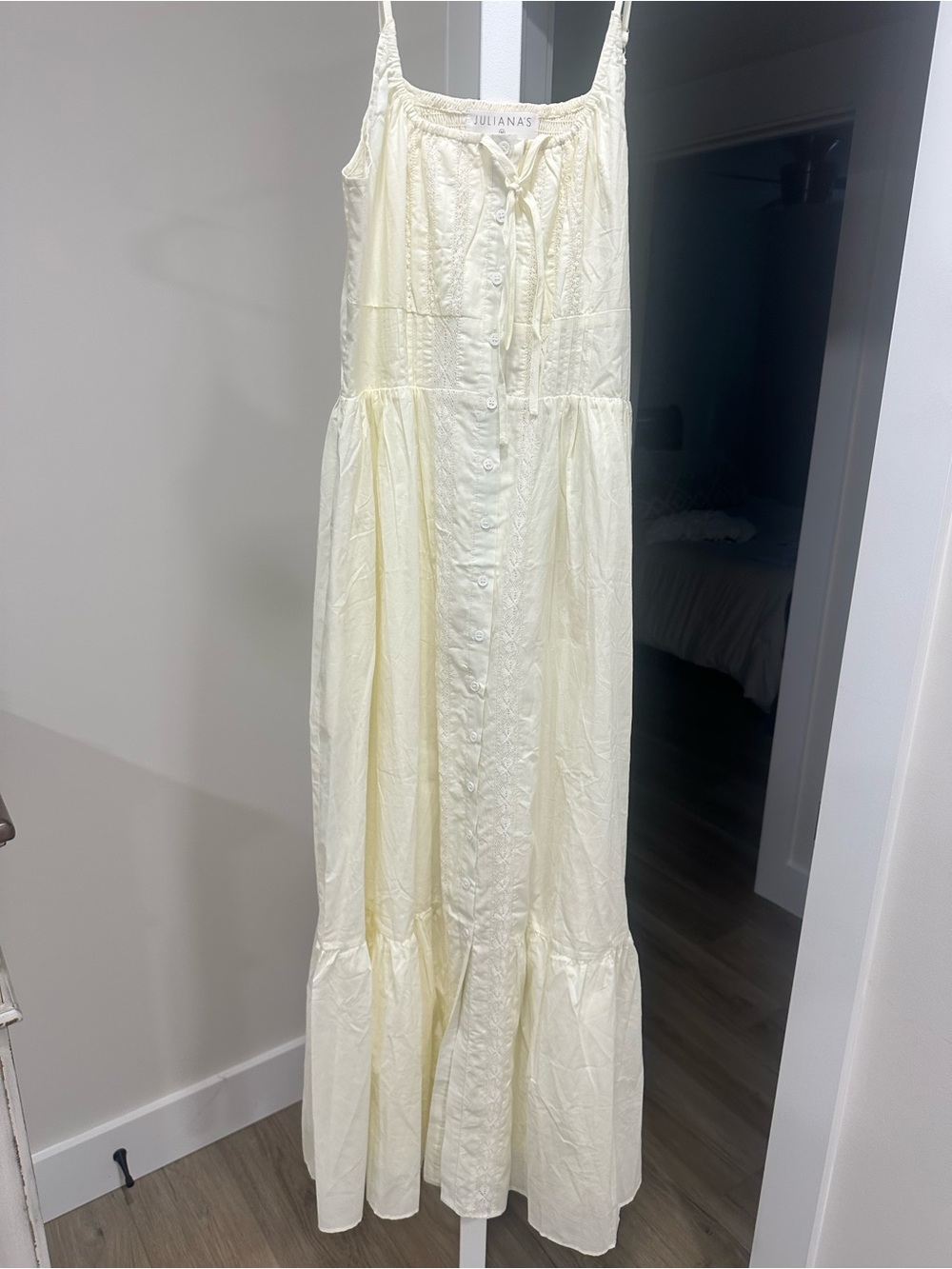 Julianna’s boutique ivory lace detail midi dress